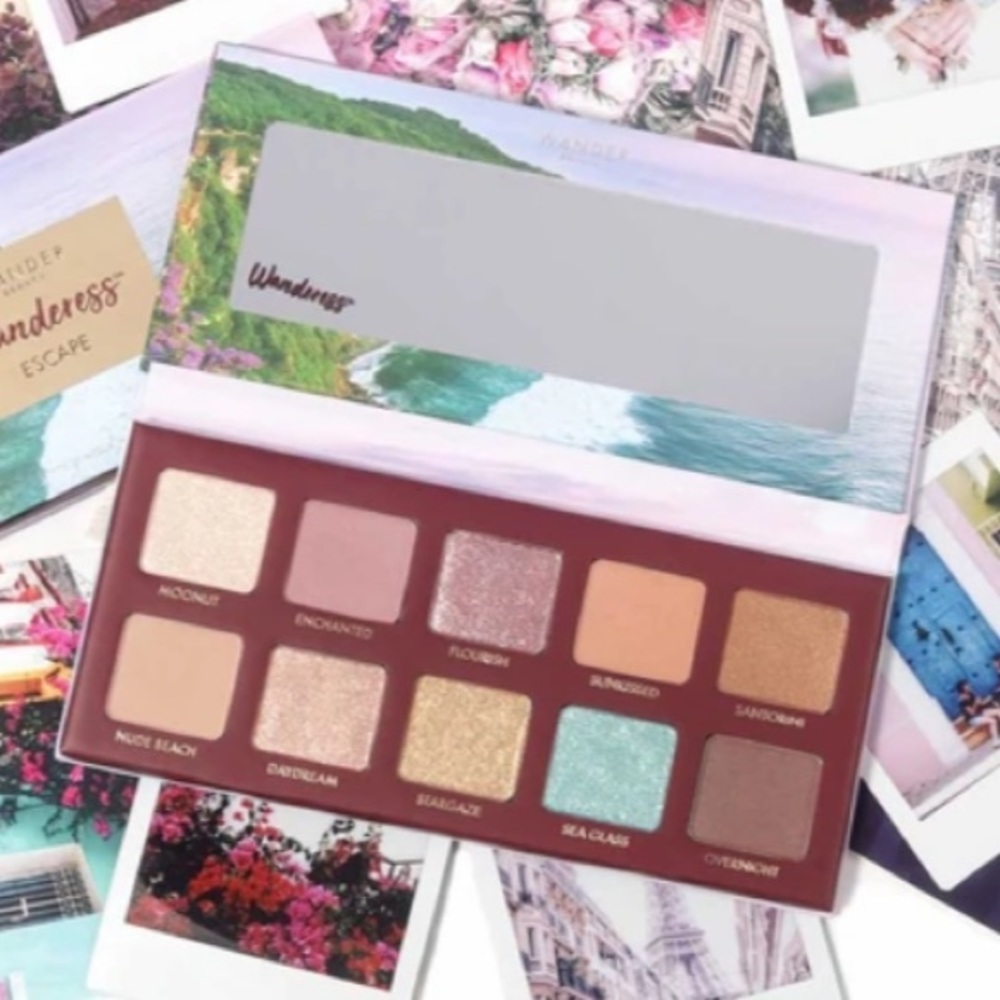 Wanderess Escape Eyeshadow palette 🎨 NWT🎨